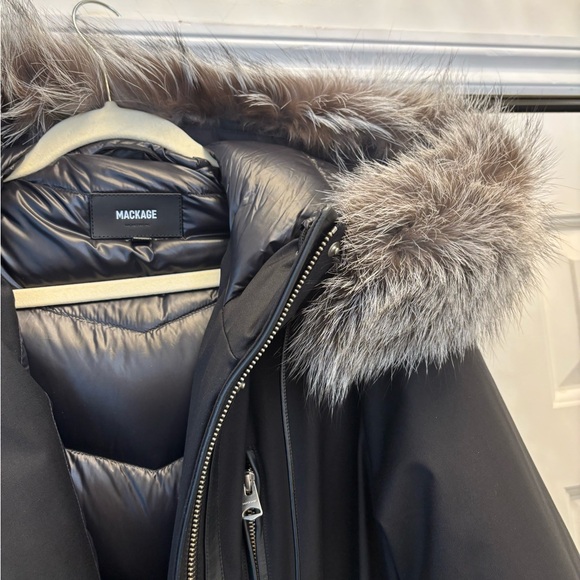MACKAGE CHARA DOWN WOMEN'S PARKA W/ SILVERFOX FUR TRIM CHARA-DXR-BLACK size xl - Picture 6 of 6